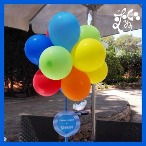 Centro de mesa de globos en comunión en Valencia