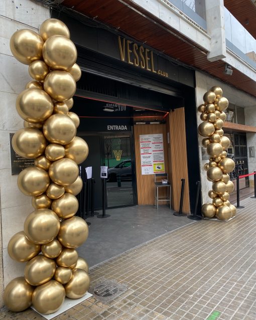 @vesselclub cumple 10 años y nosotras tuvimos el honor de engalanarlo así para s...