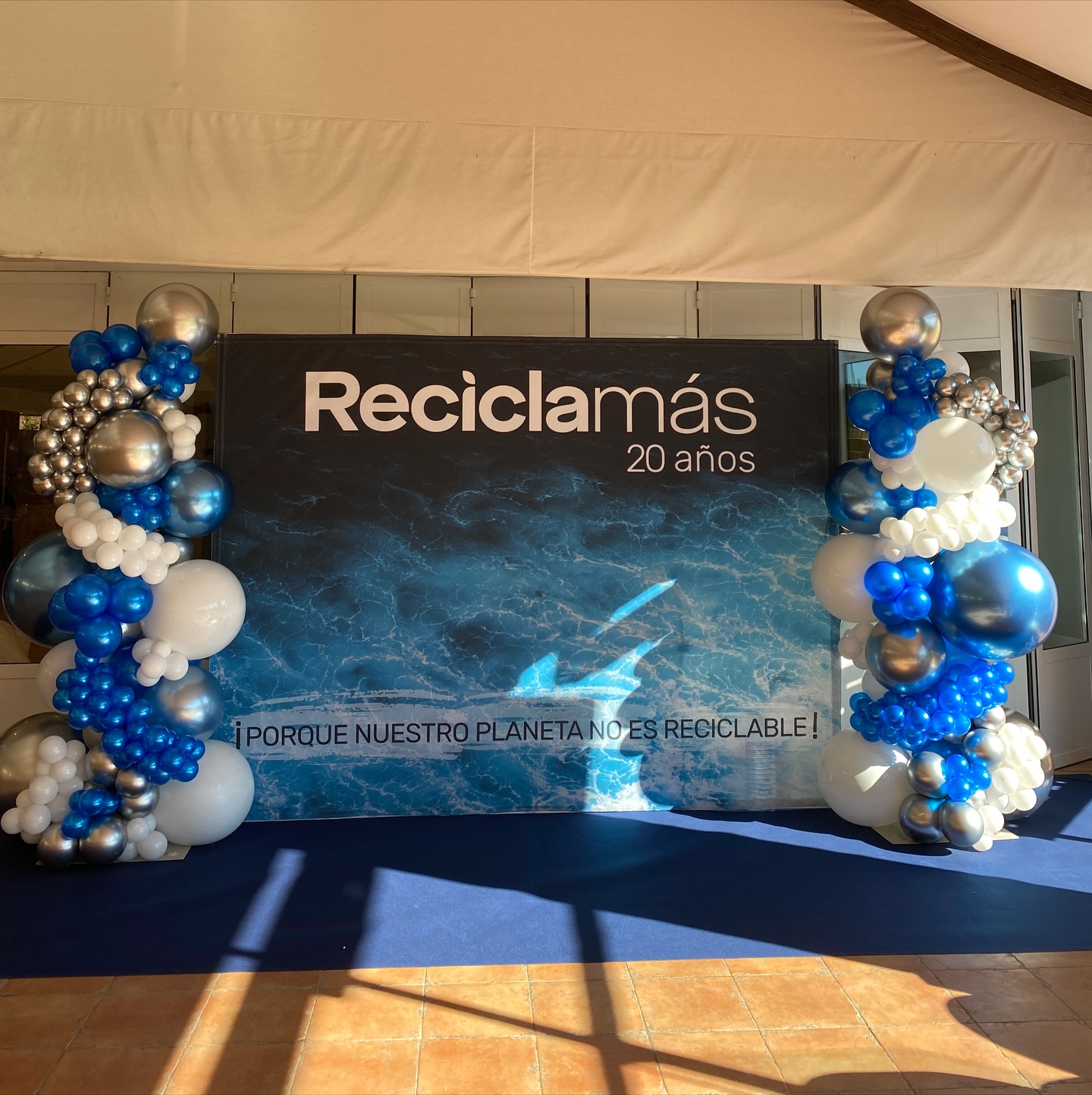 Ya estamos en mood decoración de eventos de empresa, y es que se va notando que ...