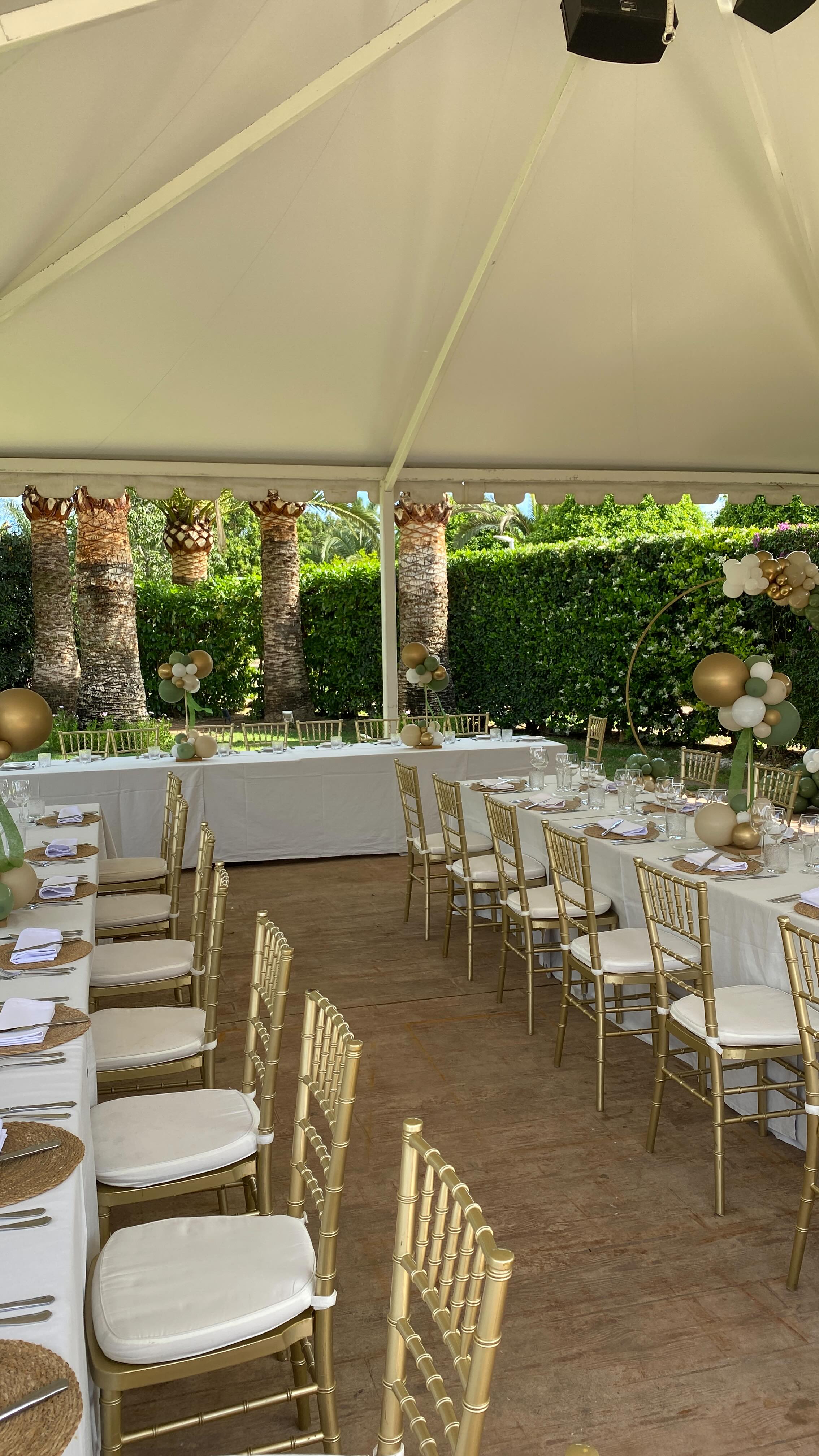 Comunión con decoración delicada de eLeyCe